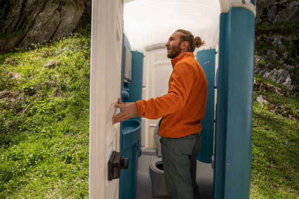 Portable Toilet Options We Offer in Guntersville, AL