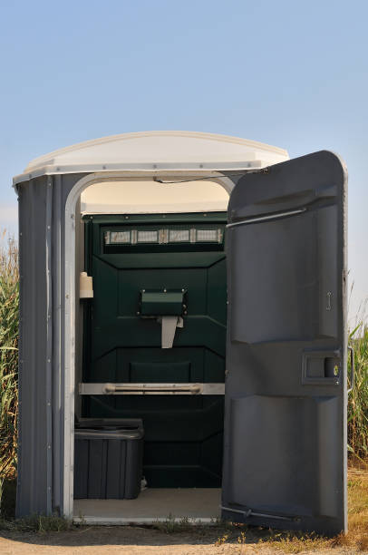 Best Porta potty services near me  in Guntersville, AL